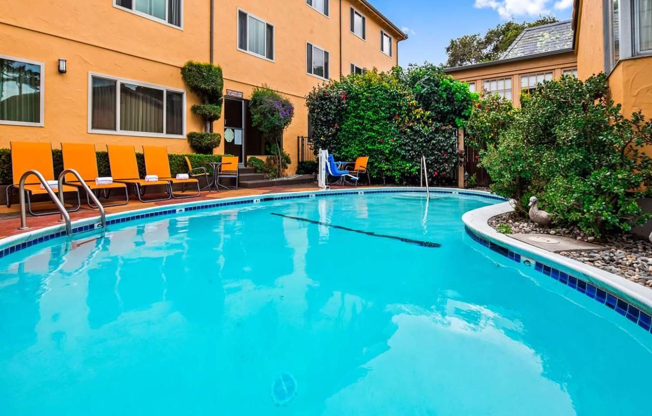 Best Western Carmel'S Town House Lodge Exterior foto